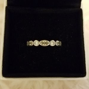 PANDORA Alluring Brilliant Marquise Ring